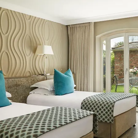 Lion Quays Resort Chirk Buitenkant foto