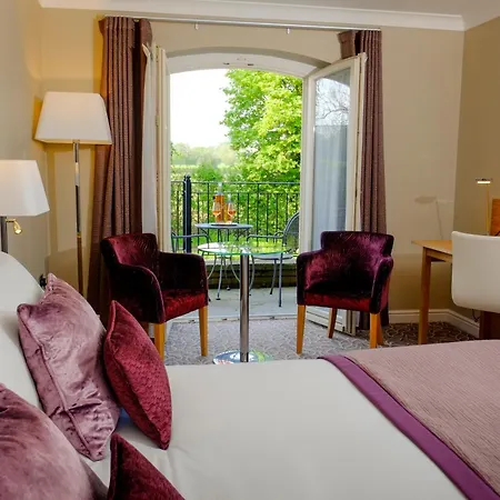 Lion Quays Resort Chirk Exterior photo