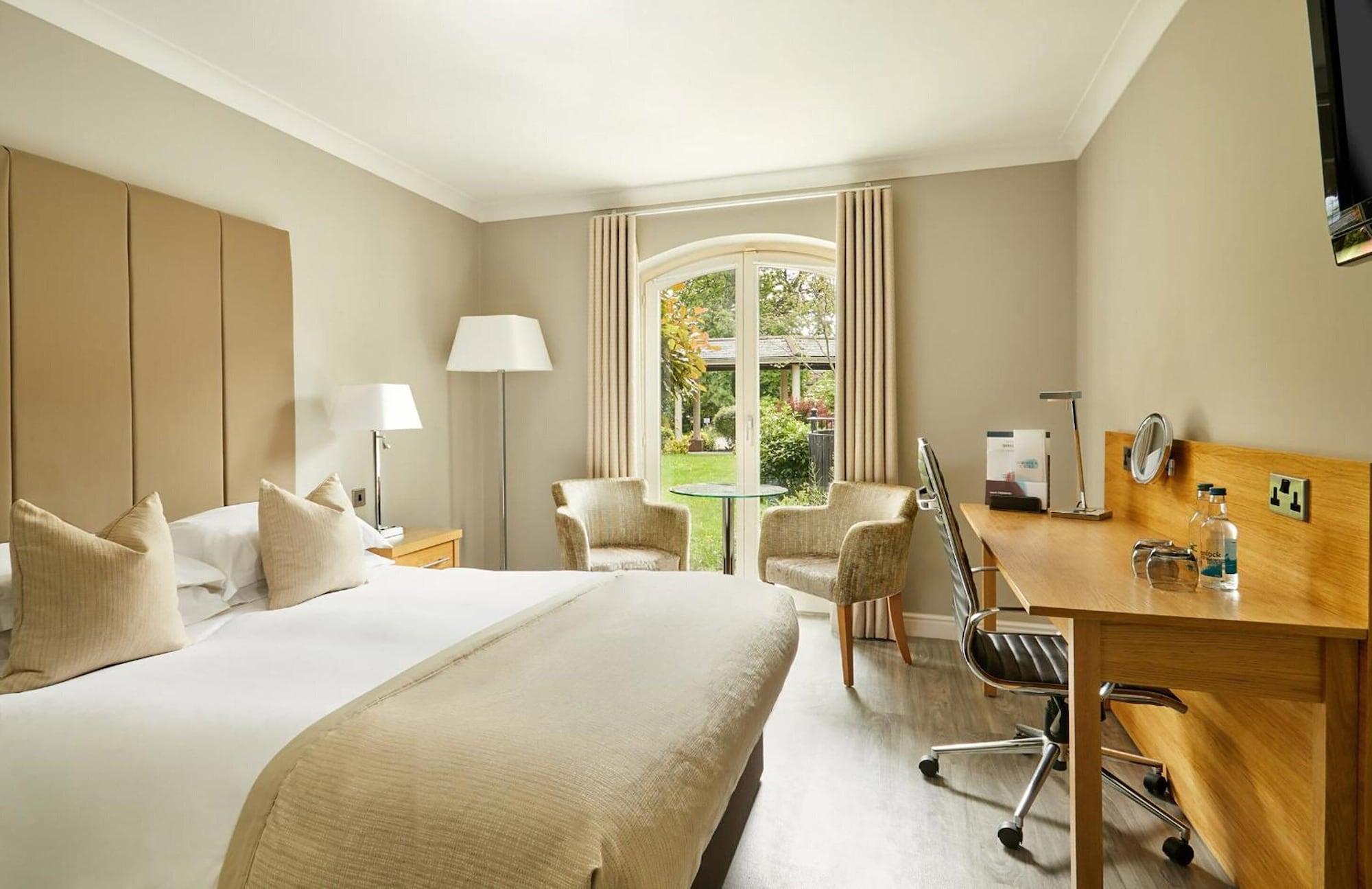 Lion Quays 4*