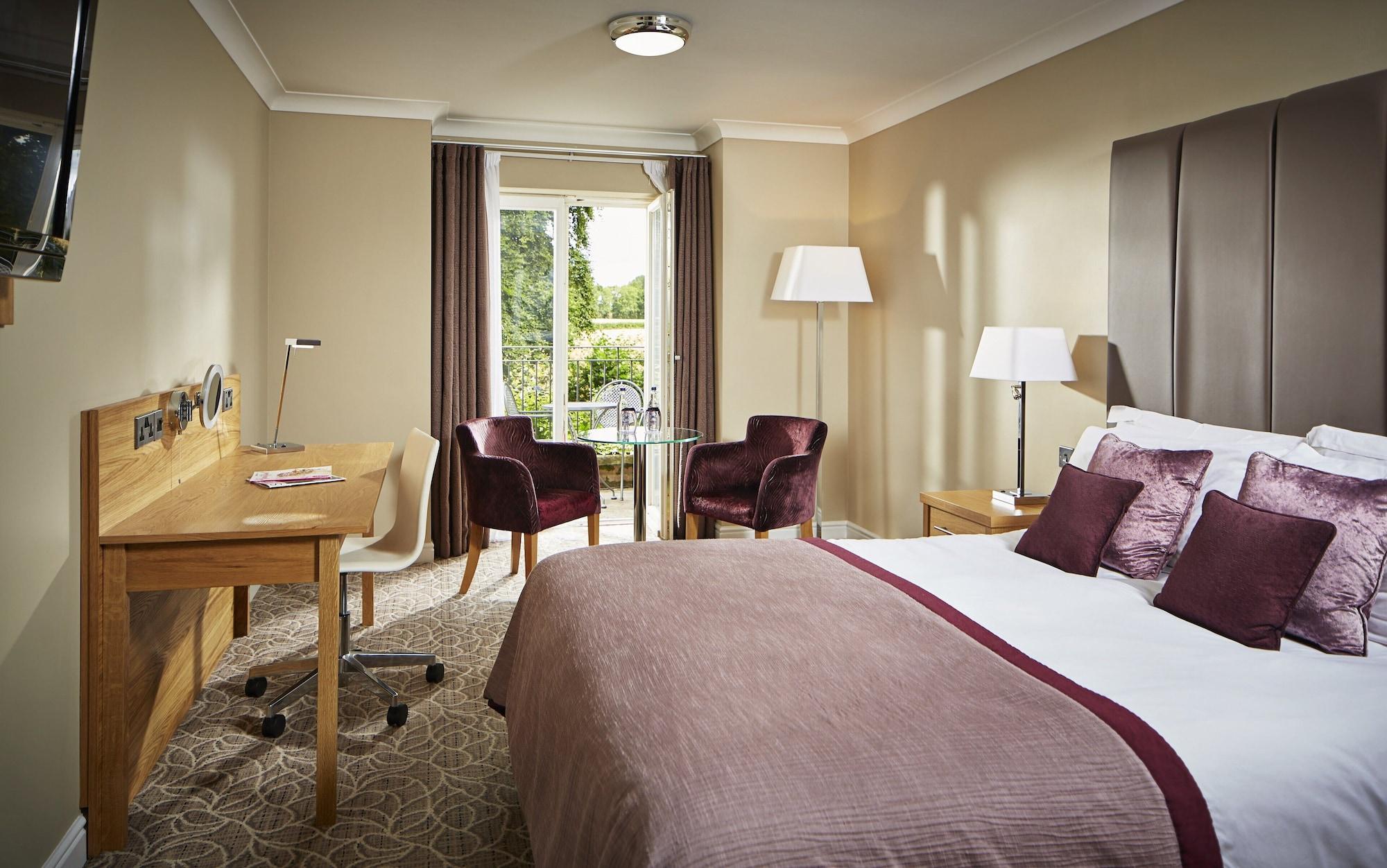 Hotel Lion Quays Chirk