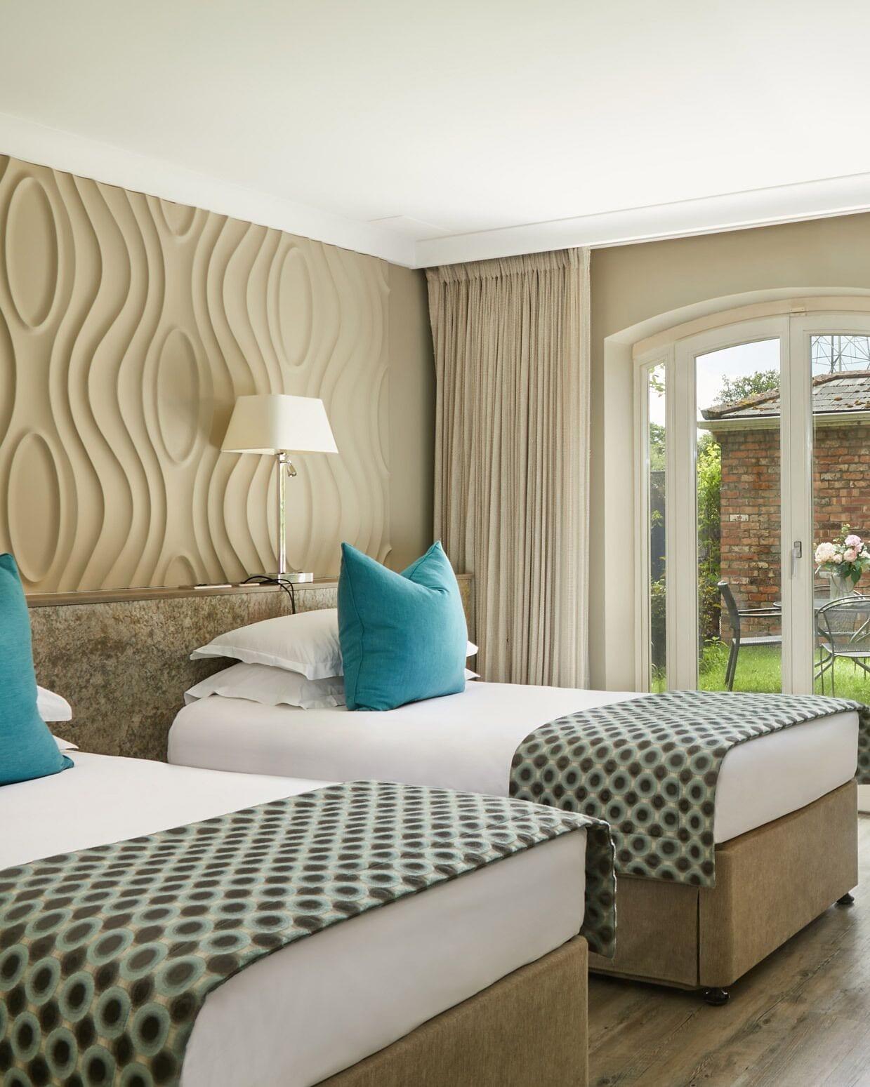 Lion Quays Hotel 4*